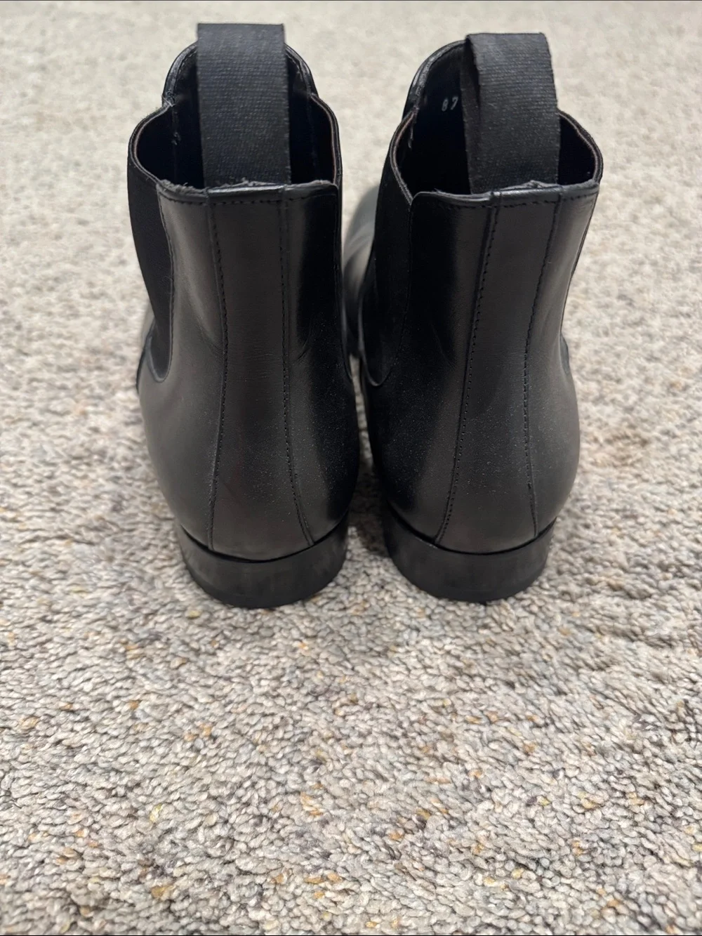 To Boot sleek black